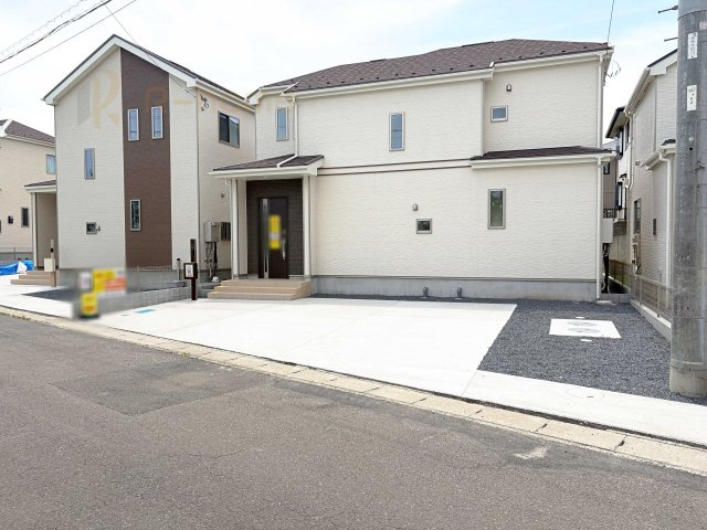 ひたちなか市足崎　新築戸建て　D号棟の駐車場|カースペースは2台お停めいただけます♪