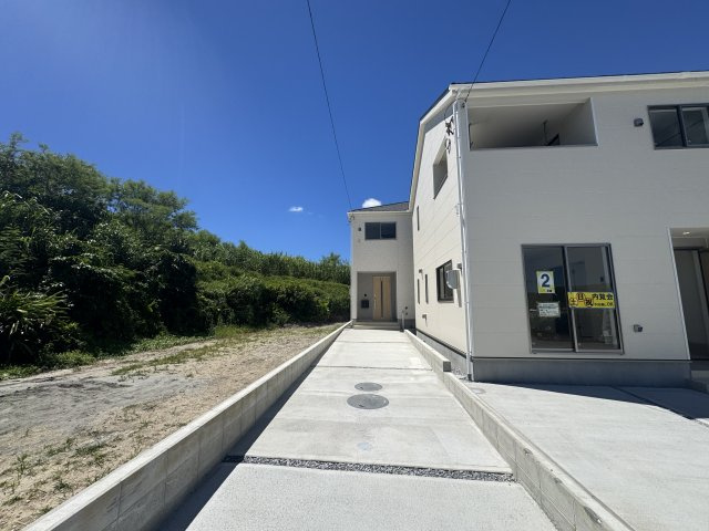南城市玉城愛地　第1（全5棟）1・2・4号棟の駐車場|1号棟　駐車2台可♪EV車充電設備付き♪