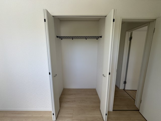 南城市玉城愛地　第1（全5棟）1・2・4号棟の収納|1号棟　洋室6帖＋CL付き♪