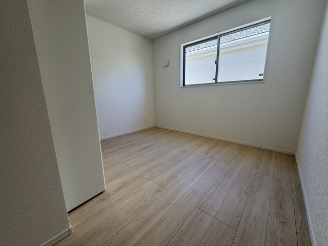 南城市玉城愛地　第1（全5棟）1・2・4号棟の洋室|1号棟　洋室6帖＋CL付き♪