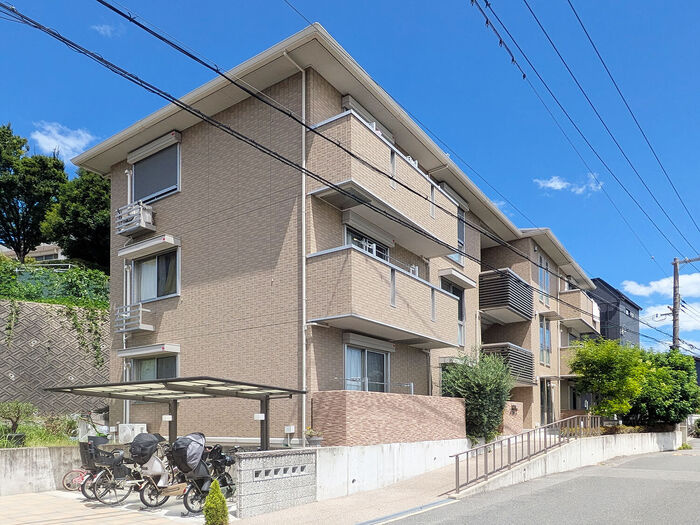Pastoral　Court　Senri