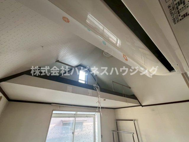 レナーズＢの内装|天井以外クロス張替え