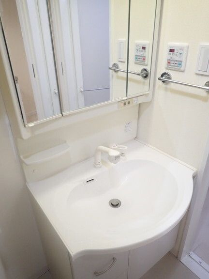 Rising place 浅草参番館