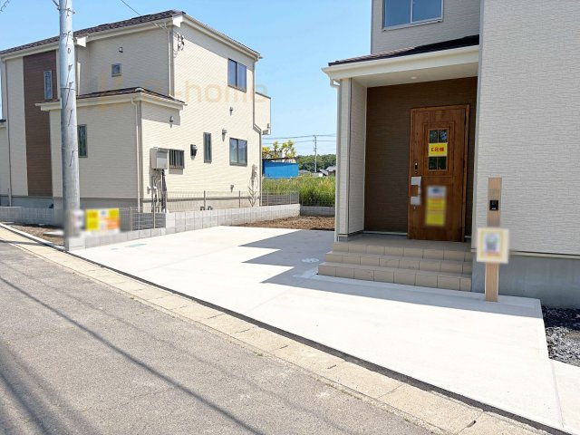 ひたちなか市足崎　新築戸建て　E号棟の駐車場|カースペースは2台お停めいただけます♪