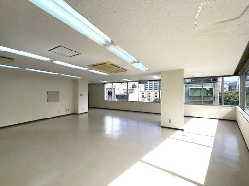 万年橋パークビルの内装