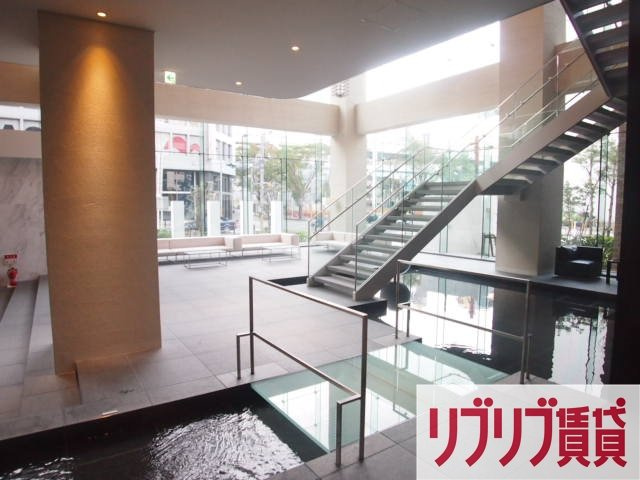 千葉セントラルタワーのロビー
