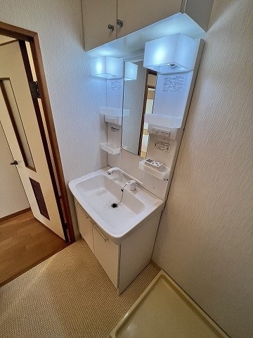 沖ビルの洗面所