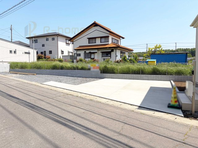 ひたちなか市足崎　新築戸建て　F号棟の駐車場|カースペースは2台お停めいただけます♪