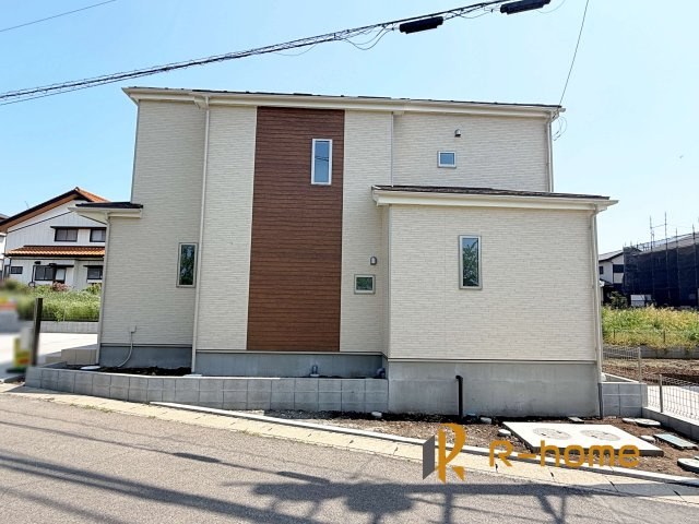 ひたちなか市足崎　新築戸建て　F号棟の外観|建物完成いたしました！ご予約で『平日』や『夕方』などでもご見学可能です！