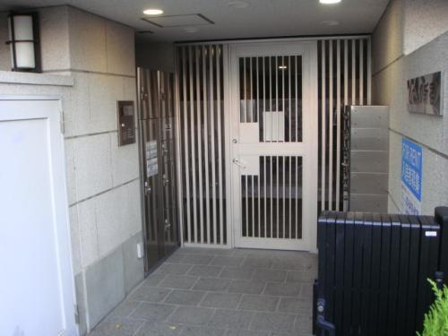 レヤーノ新宿のエントランス|エントランス