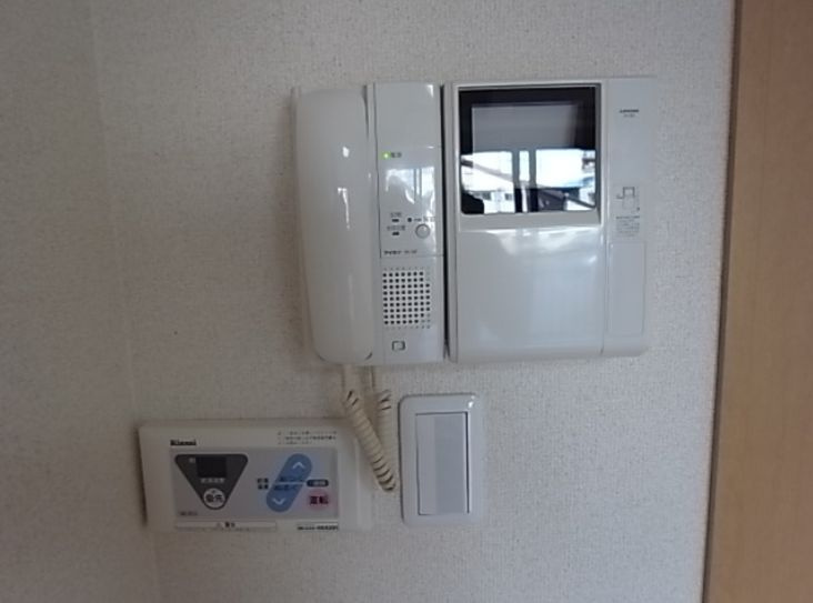 レヤーノ新宿のセキュリティ|TVモニター付インターホン☆オートロック付★