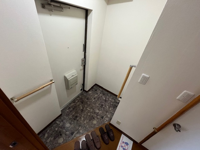パークアベニュー弐番館の玄関