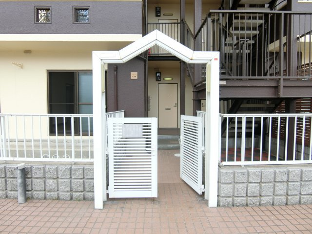 パークアベニュー弐番館のエントランス