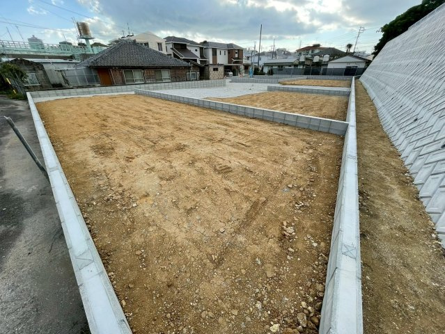 ＋＋沖縄市知花1丁目－A号棟（全3棟）の外観