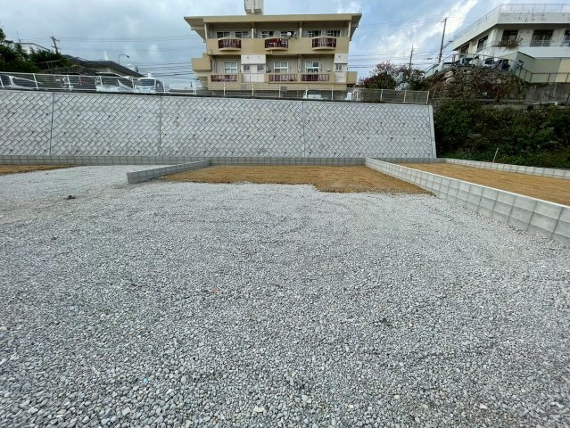 ＋＋沖縄市知花1丁目－A号棟（全3棟）の外観