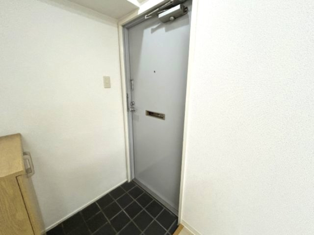 コムーネ灘の玄関