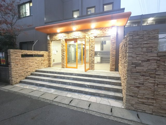 エムズフラットのエントランス