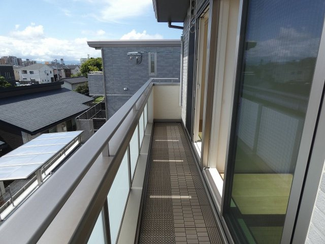  プレステージ和白ⅥC棟のバルコニー