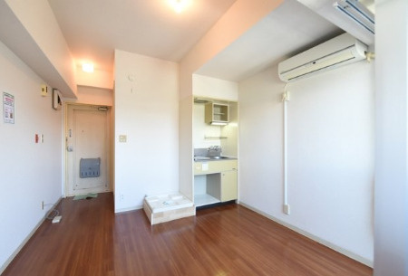 ニューライフ新宿東の居間・リビング