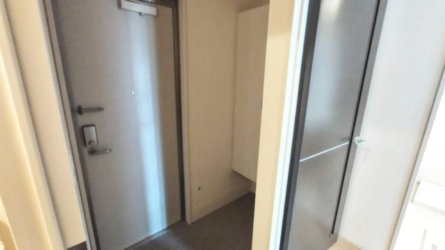 セレーナ並木の玄関