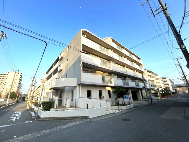 アプリーレ北青木の外観