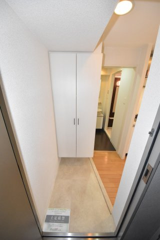 エスリード阿波座サウスプレイスの玄関