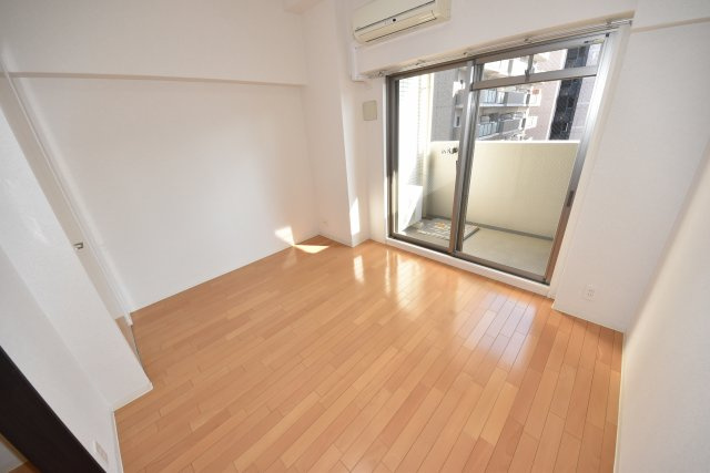 エスリード阿波座サウスプレイスの居間・リビング