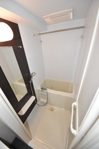 エスリード阿波座サウスプレイスの浴室