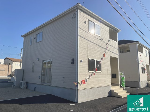 ★29(土)30(日)現地見学可能！★彦根市正法寺町　全3邸の外観|周辺は落ち着いた街並みの住宅地！子育てがしやすい住環境です！まだ未完成ですが、現地でしかわからない事もございます。是非一度ご覧ください。