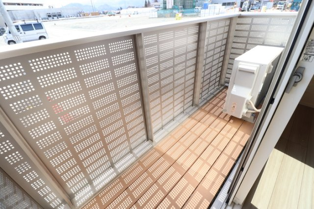 プレザントハウスＭ８のバルコニー