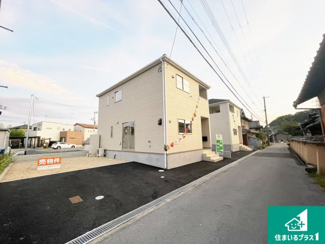 彦根市正法寺町　第1期　新築一戸建ての前面道路含む現地写真|車通りの少ない前面道路！お子様がいらっしゃるご家族でも安心！