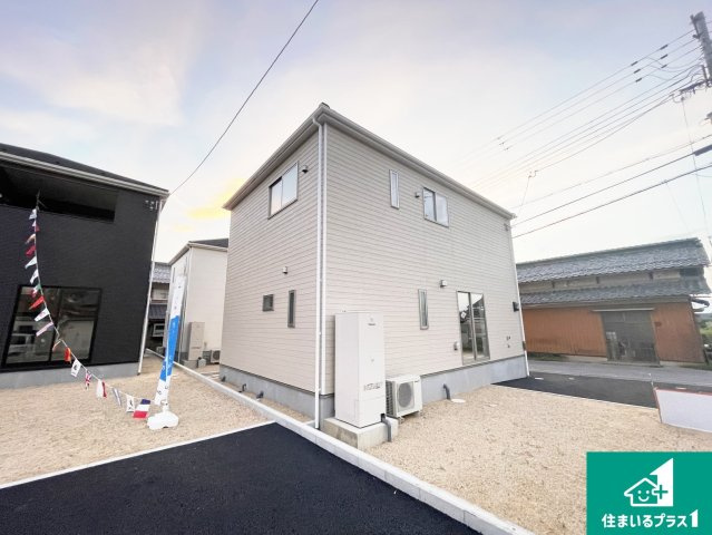 彦根市正法寺町　第1期　新築一戸建ての外観|お客様に長く安心して住んでいだだける事にこだわった家づくり！住んでからのアフターサービスにもしっかりと取り組んでいます！