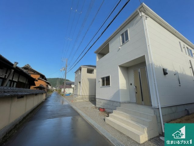 彦根市正法寺町　第1期　新築一戸建ての外観|安心の10年保証！外観を美しく保ち、雨水で汚れを落とします！気になることがありましたら、お気軽にお問い合わせください！
