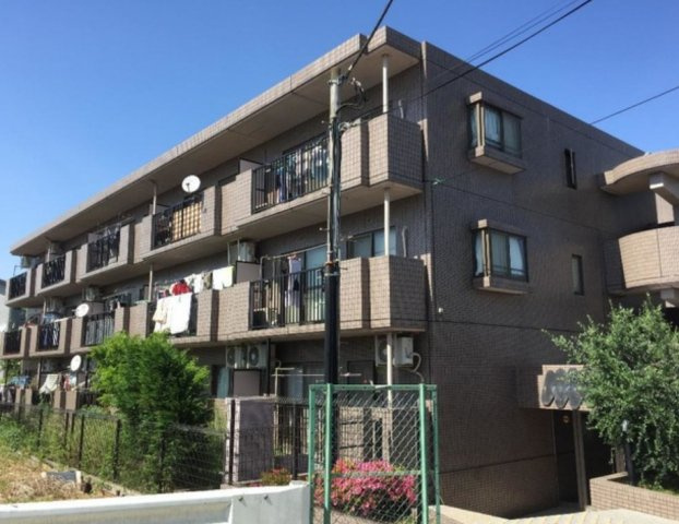 川崎市多摩区菅馬場１丁目の賃貸マンションの外観