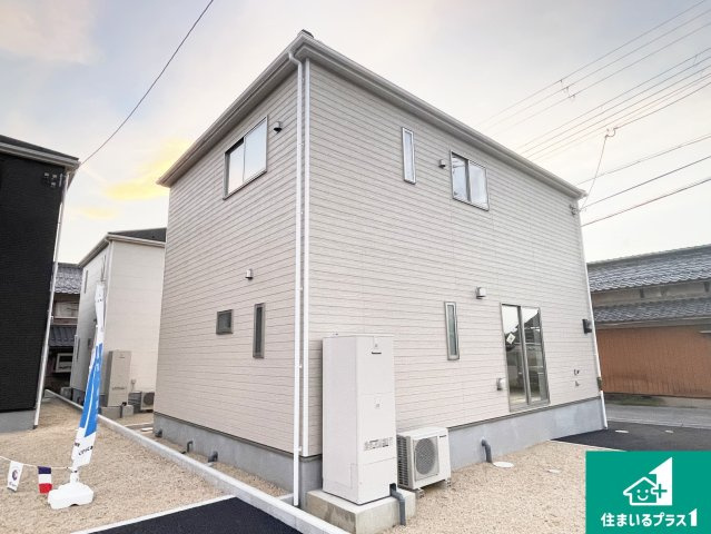 彦根市正法寺町　第1期　新築一戸建ての外観|安心の10年保証！外観を美しく保ち、雨水で汚れを落とします！気になることがありましたら、お気軽にお問い合わせください！
