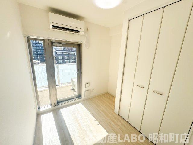 ART Tennoujiの洋室