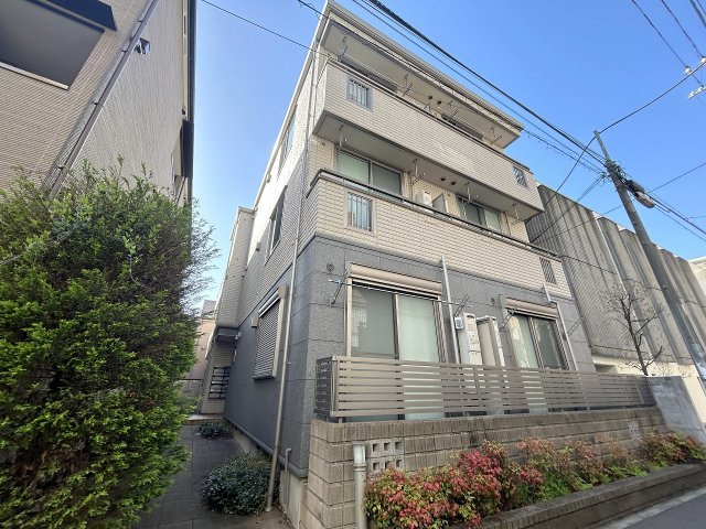 メゾン・クラージュの外観