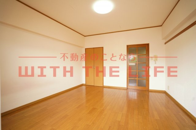 サクセス75【キャッシュバック対象物件】の居間・リビング|ゆったり過ごせる居間です