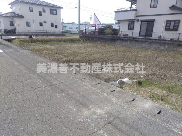 ６６７２２　岐阜市上土居土地の外観