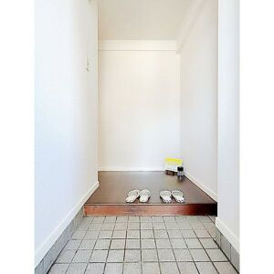 メゾン志水の玄関