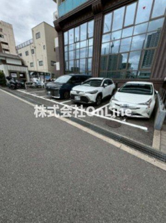 【駐車場】