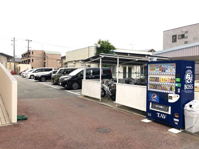 【駐車場】 | グレイスハイツ