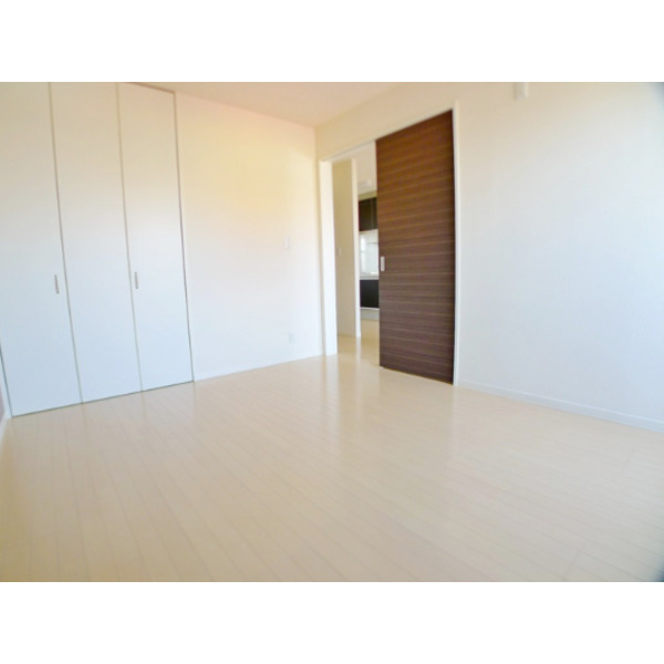 FIRST SCENE Ⅱ番館の寝室
