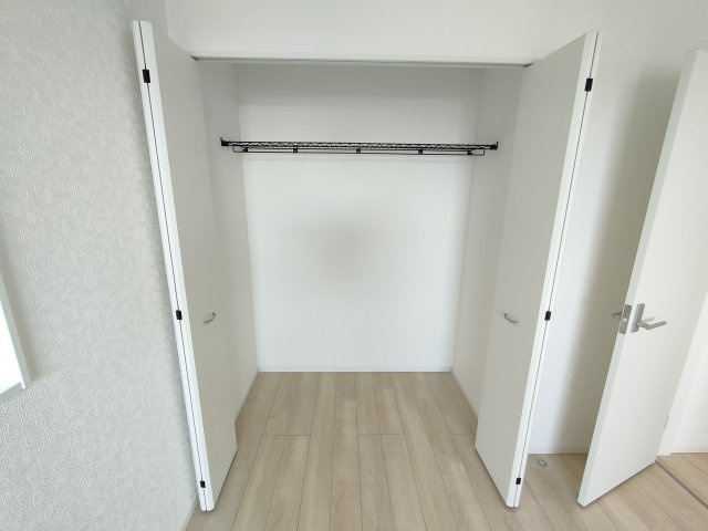 【Cradle Garden】　栃木市大平町西野田　第４　全4邸の収納|〇２号棟　クローゼット〇
各居室に収納付きで住みやすさにこだわっています！
2026年3月撮影