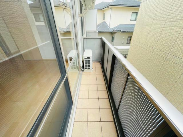 熊本市中央区帯山１丁目のアパートのバルコニー