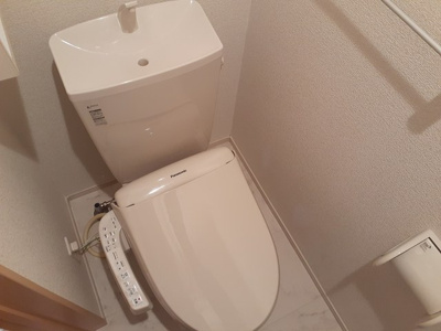 【トイレ】 | ソレイユ横島Ｂ | トイレです