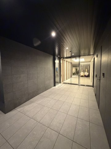 アミコート瓦屋町のエントランス