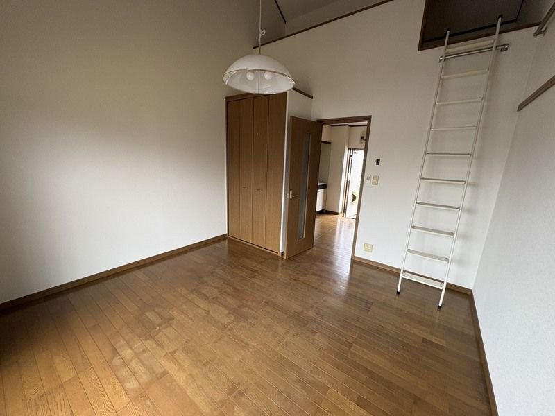 上水ハイムの居間・リビング