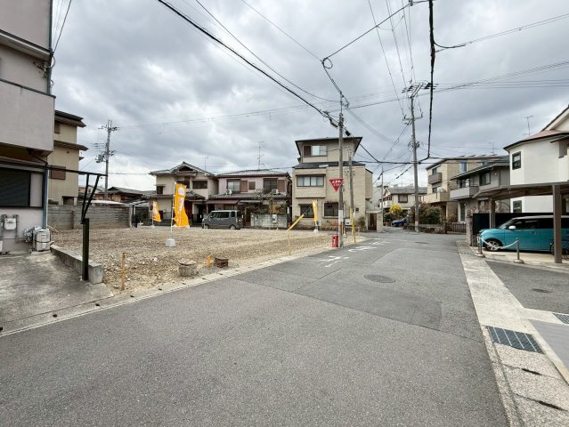 桂野里町【２区画】２号地　条件無土地の前面道路含む現地写真|社用車での送迎サービスも行っておりますのでお気軽にお問い合わせください！