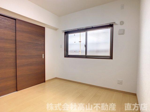 直方市殿町の賃貸マンションの洋室